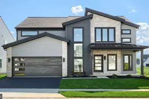 154 Sunrise Ln, Ephrata, PA 17522 - Photo 1
