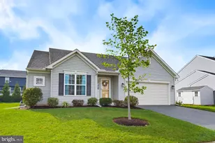 20 Cranberry Cir, Denver, PA 17517 - Photo 1