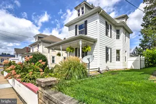 221 Brimmer Ave, New Holland, PA 17557 - Photo 3