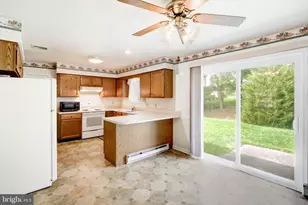 235 W Spruce St, New Holland, PA 17557 - Photo 11
