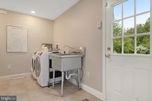 2874 Wimbledon Ln, Lancaster, PA 17601 - Photo 19