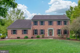 2874 Wimbledon Ln, Lancaster, PA 17601 - Photo 1