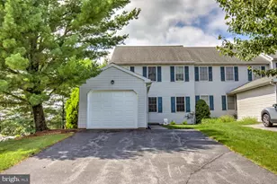 504 Wood Duck Dr, Manheim, PA 17545 - Photo 1