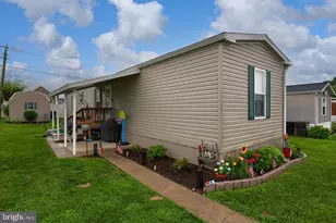 475 Wabash Rd, Ephrata, PA 17522 - Photo 1