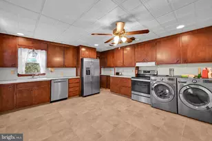 110 N Main St, Manheim, PA 17545 - Photo 9