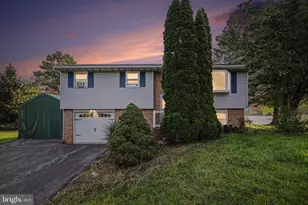 140 Brian Dr, Ephrata, PA 17522 - Photo 1