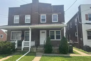 234 Locust St, New Holland, PA 17557 - Photo 1