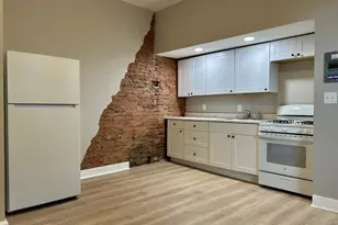 229 E King St, Lancaster, PA 17602 - Photo 1