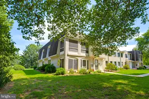 111 Valleybrook Dr, Lancaster, PA 17601 - Photo 1