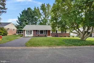 2728 Kimberly Rd, Lancaster, PA 17603 - Photo 1