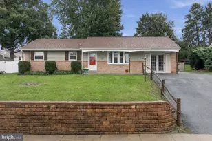 49 S 3rd St, Akron, PA 17501 - Photo 1