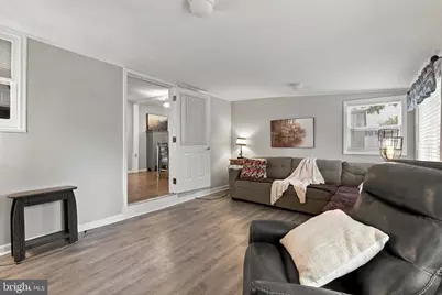 49 S 3rd Street, Akron, PA 17501 - Photo 11