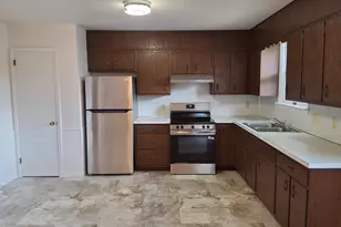 215 Maple St, Gordonville, PA 17529 - Photo 9