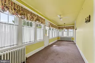 429 E Main St, Leola, PA 17540 - Photo 7