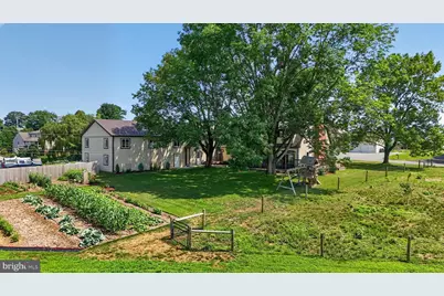 126 W Newport Road, Lititz, PA 17543 - Photo 3