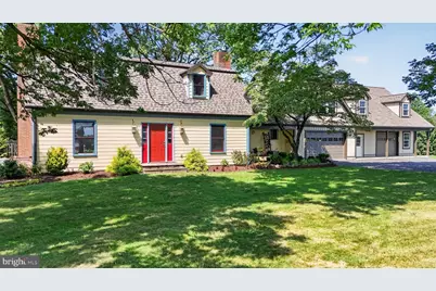 126 W Newport Road, Lititz, PA 17543 - Photo 1