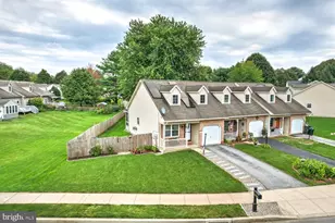 310 Meadow Ln, Quarryville, PA 17566 - Photo 1