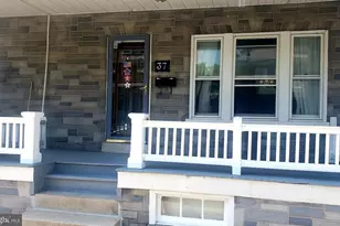 37 E Walnut St, Ephrata, PA 17522 - Photo 1