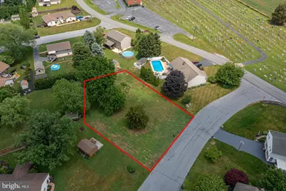 734 Pleasant Dr, New Holland, PA 17557 - Photo 1