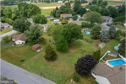 734 Pleasant Dr, New Holland, PA 17557 - Photo 3