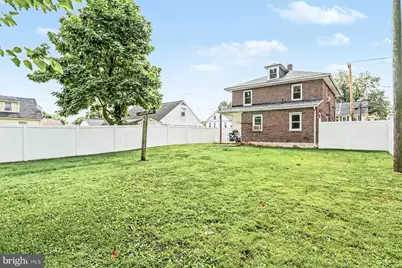 351 E Park Street, Elizabethtown, PA 17022 - Photo 3