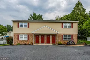 53 Akron Rd, Ephrata, PA 17522 - Photo 1