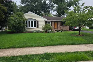 340 E Marion St, Lititz, PA 17543 - Photo 1