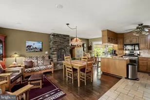 136 Carol Dr, Washington Boro, PA 17582 - Photo 5