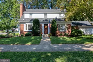 320 West End Ave, Manheim, PA 17545 - Photo 1