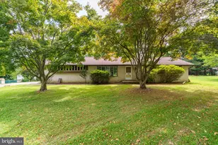 379 Dale Ave, Mountville, PA 17554 - Photo 1