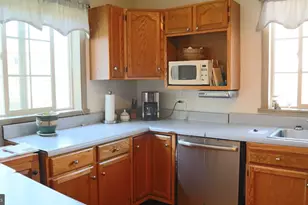 211 Broad St, Landisville, PA 17538 - Photo 13