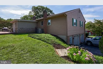 303 Broad Street, Akron, PA 17501 - Photo 33