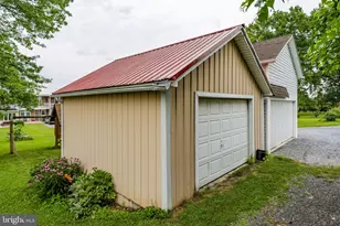 25 E 3rd St, Quarryville, PA 17566 - Photo 37