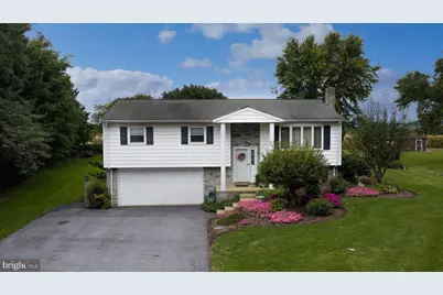 18 Pinewood Avenue, Ephrata, PA 17522 - Photo 1