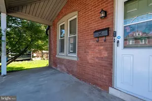 328 E Jackson St, New Holland, PA 17557 - Photo 3
