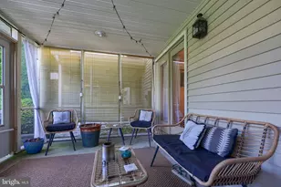 437 Deerfield Dr, Mount Joy, PA 17552 - Photo 19