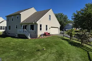 243 Kingsbridge Dr, Lititz, PA 17543 - Photo 5