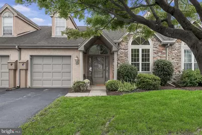 110 Greenview Drive, Lancaster, PA 17601 - Photo 1