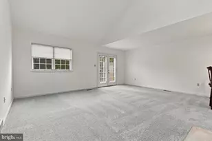 110 Greenview Dr, Lancaster, PA 17601 - Photo 13