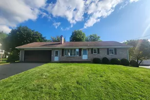 2241 Seitz Dr, Lancaster, PA 17601 - Photo 1