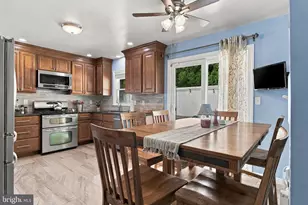 1701 St Phillips Dr, Lancaster, PA 17603 - Photo 7