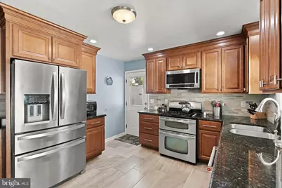 1701 Saint Phillips Drive, Lancaster, PA 17603 - Photo 9