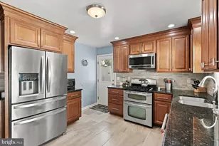 1701 St Phillips Dr, Lancaster, PA 17603 - Photo 9