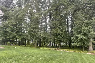 255 Liz Ln, Gap, PA 17527 - Photo 5