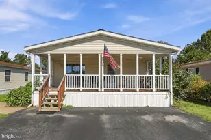 143 Tulip Cir, Ephrata, PA 17522 - Photo 1