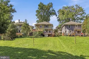 117 Mill St, Manheim, PA 17545 - Photo 25
