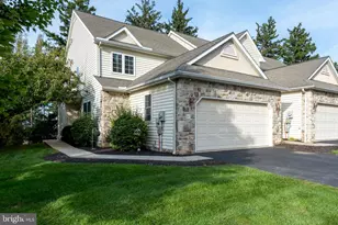 1813 Windsong Ln, Lancaster, PA 17602 - Photo 1