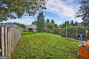 233 S Spruce St, Lititz, PA 17543 - Photo 35