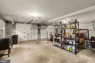 1230 Country Club Dr, Lancaster, PA 17601 - Photo 49