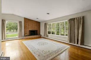 1230 Country Club Dr, Lancaster, PA 17601 - Photo 7